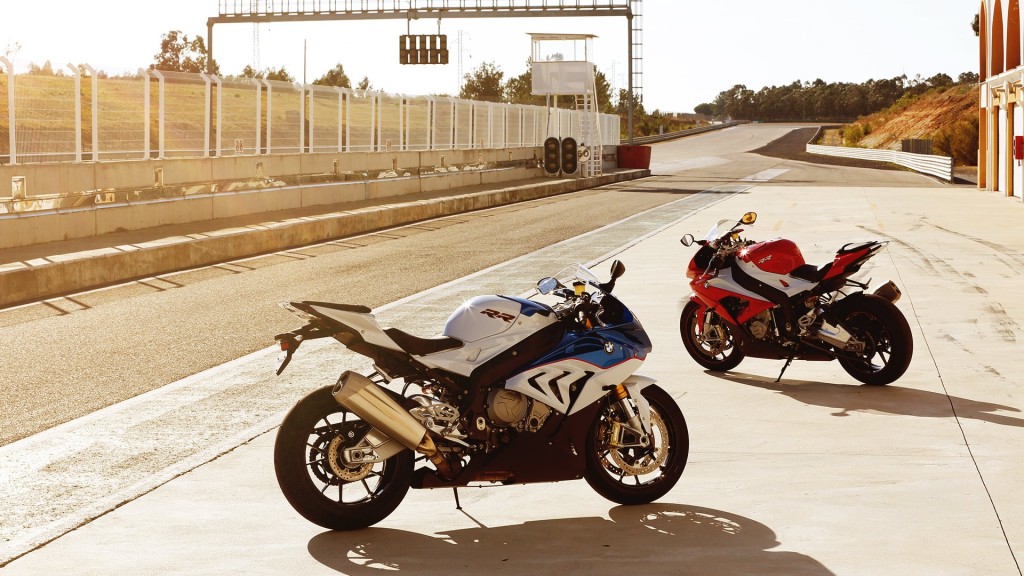 bmw-motorrad-post-record-2016-half-year-sales_3