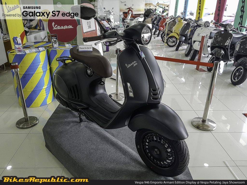 BR_Samsung_Vespa_946_Armani_Edition_-3