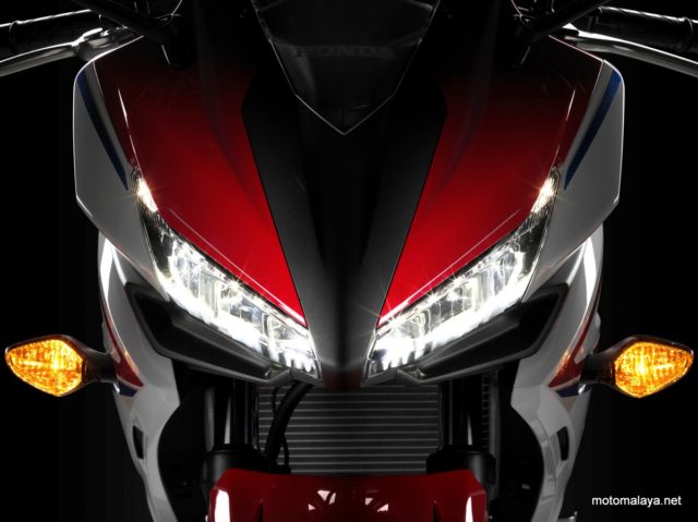 16YM CBR500R