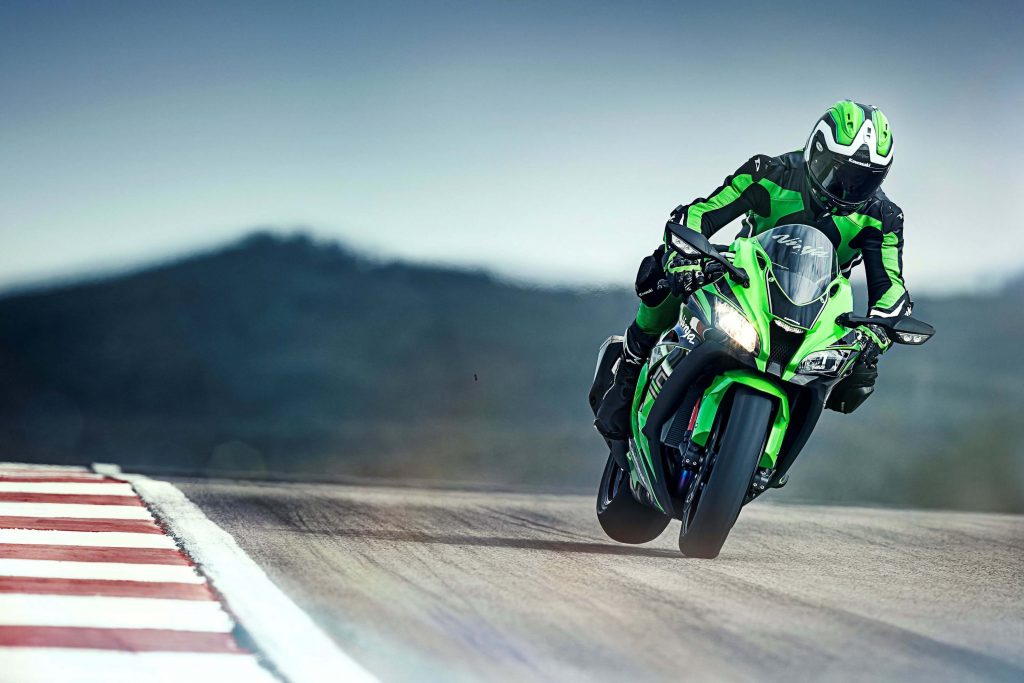 2016-kawasaki-ninja-zx-10r-krt-45