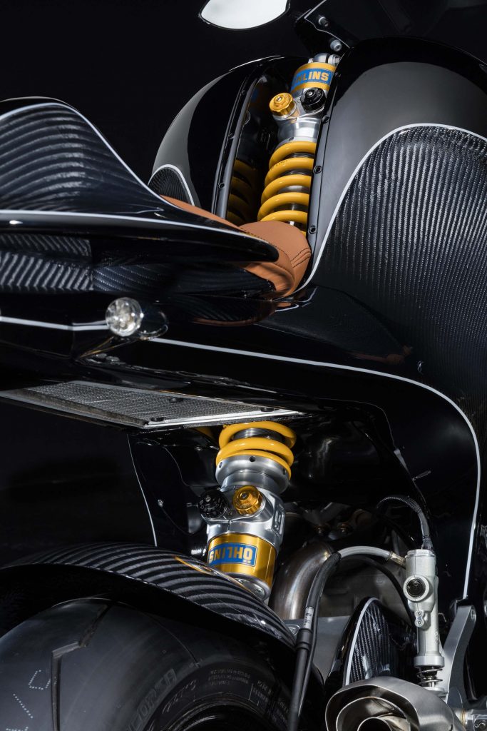 VanderHeide-Motorcycles-Gentlemans-Racer-carbon-fiber-monocoque-06