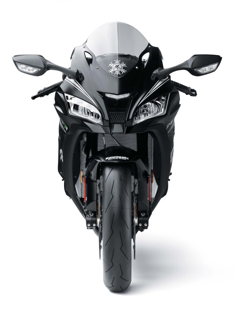 2017-kawasaki-ninja-zx-10rr-02