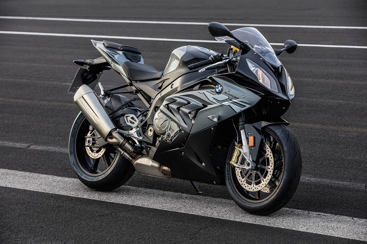 A Guide To 1000cc Sportbike Ownership Bikesrepublic A Guide To 1000cc Sportbike Ownership Bikesrepublic