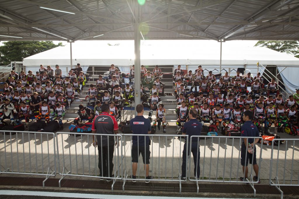 riders-briefing