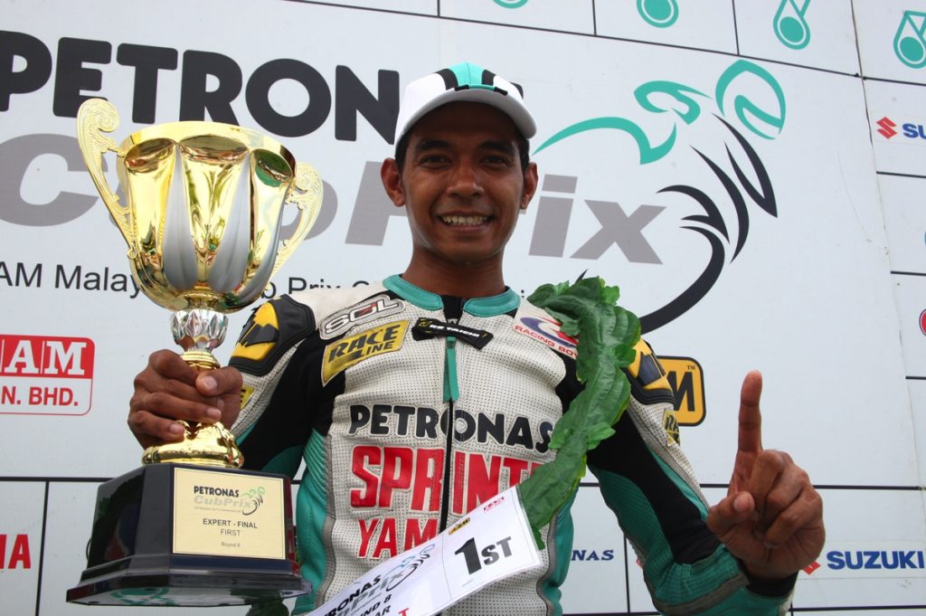 ahmad-fuad-juara-keseluruhan-pertama-cp130-2009