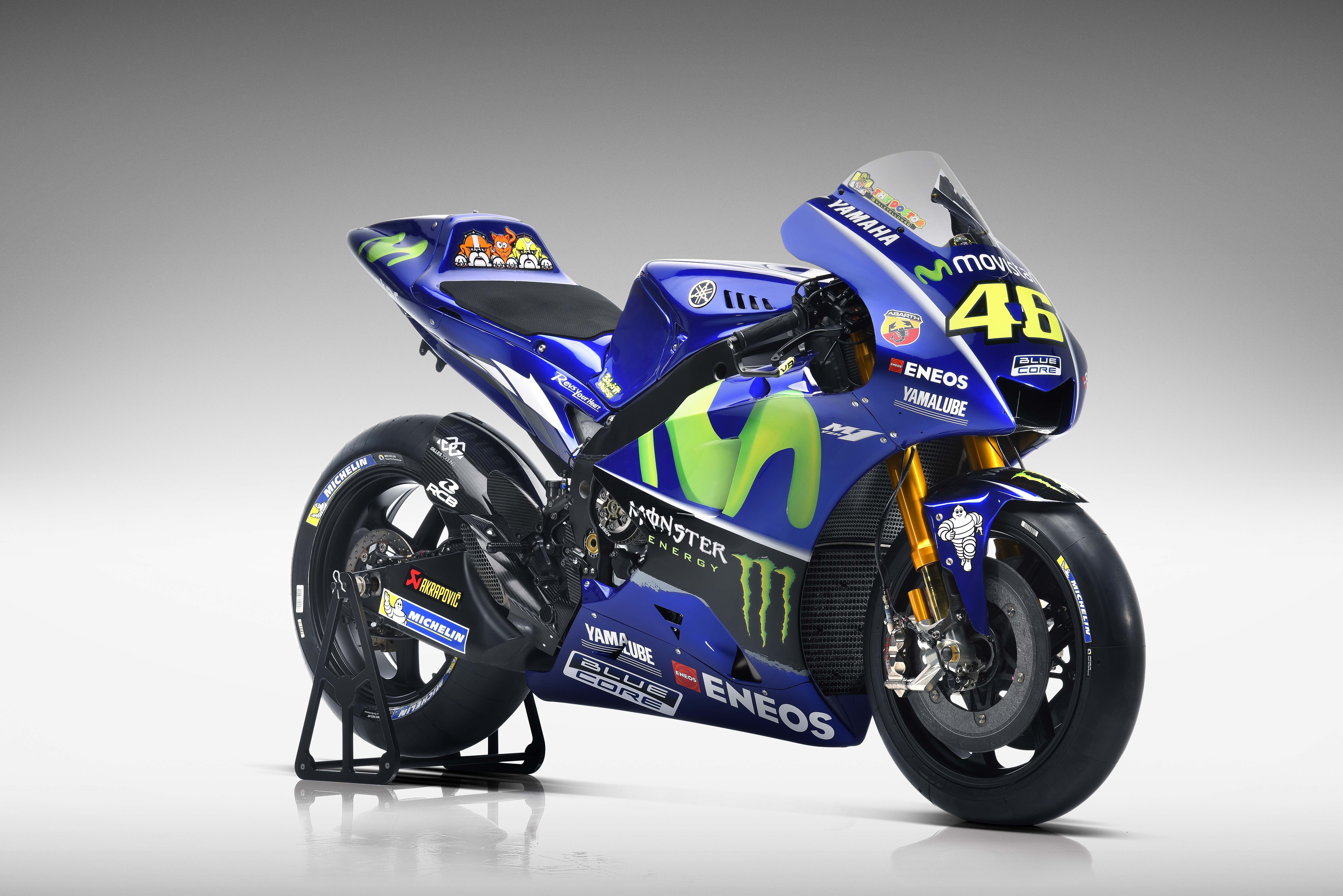 2017-Movistar-Yamaha-MotoGP-Team-Launch-Yamaha-YZR-M1-04 - BikesRepublic