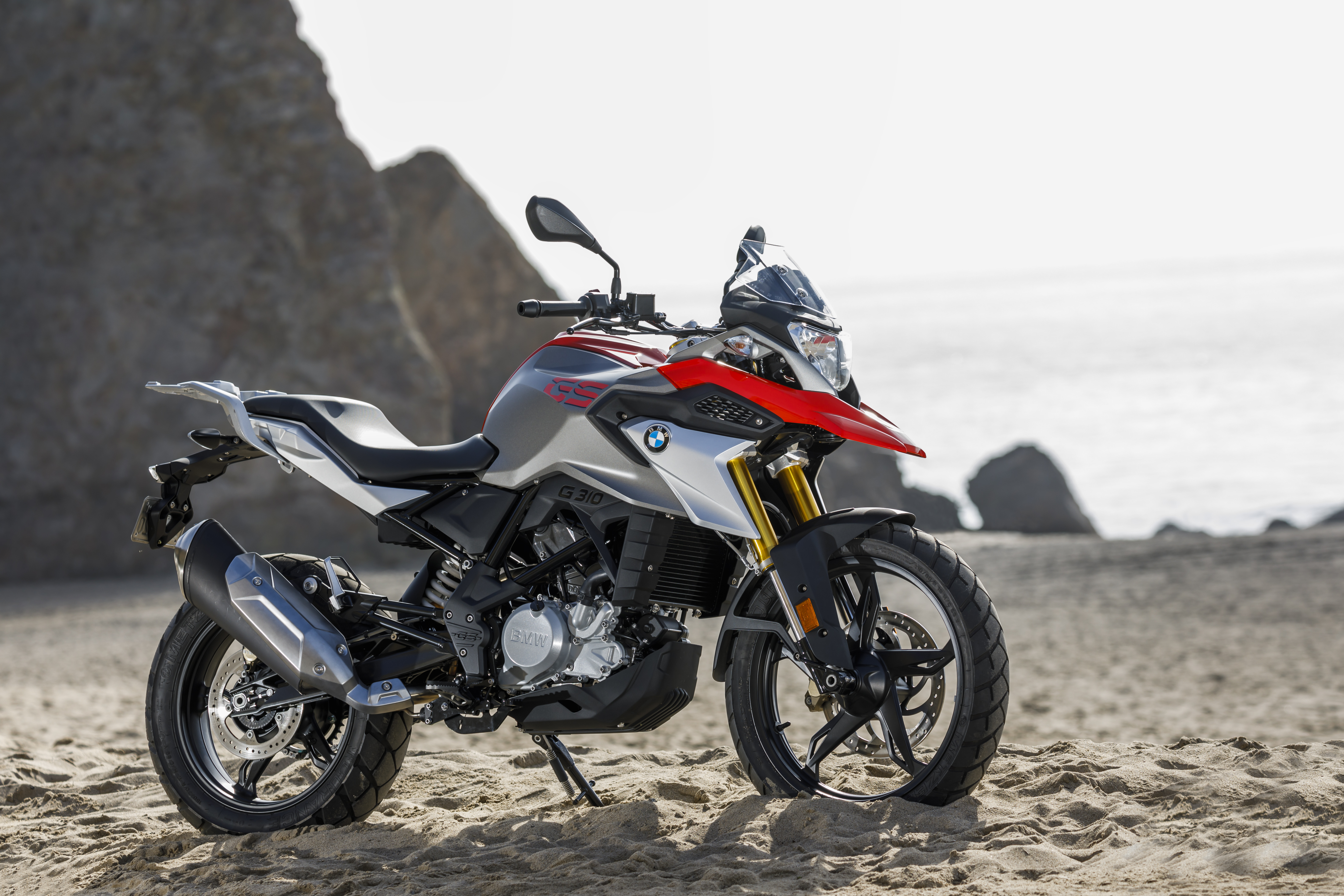 bmw-s-1000-rr-hp4-race-bmw-g-310-gs-and-bmw-s-1000-xr-launched-at-the