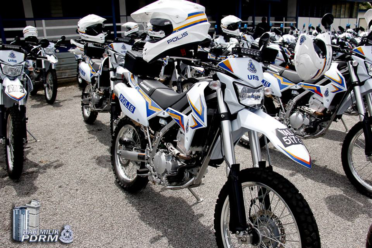 PDRM receives 871 new Kawasaki Z250 KLX250 for 2018 PDRM receives 871 new Kawasaki Z250 KLX250 for 2018