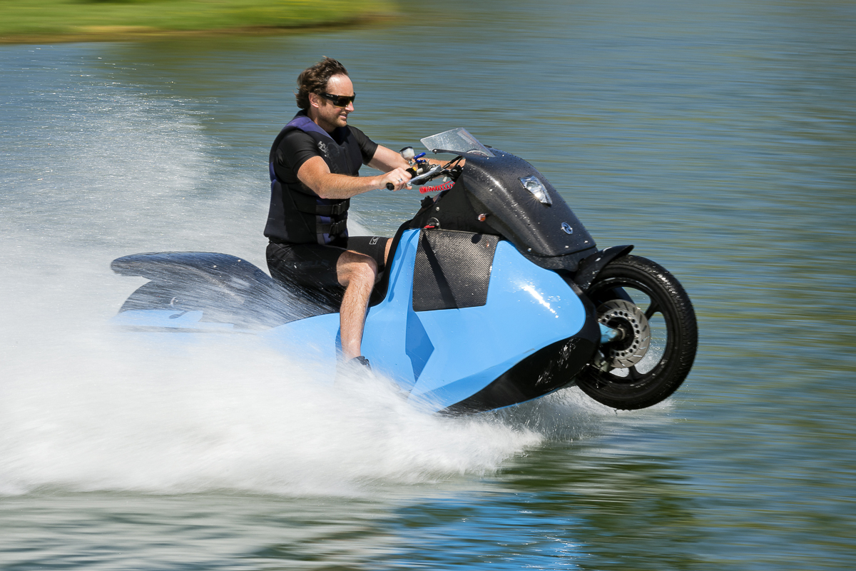 tidligste nødvendig Supersonic hastighed Meet Biski, the amphibious scooter that can change into a jet ski! -  Motorcycle news, Motorcycle reviews from Malaysia, Asia and the world -  BikesRepublic.com