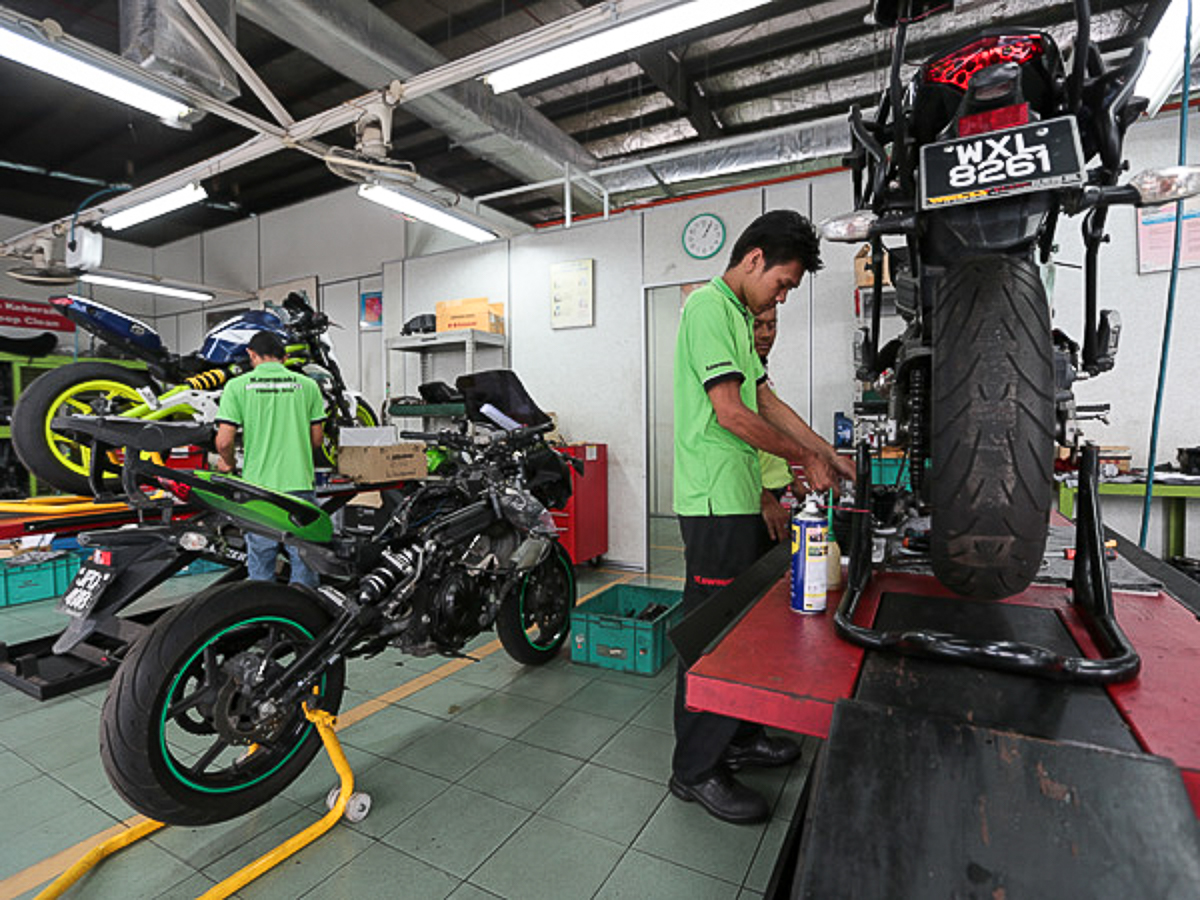 Why you should service your Kawas at the Kawasaki Exclusive Service Centre  (KESC) - Motorcycle news, Motorcycle reviews from Malaysia, Asia and the  world - BikesRepublic.com