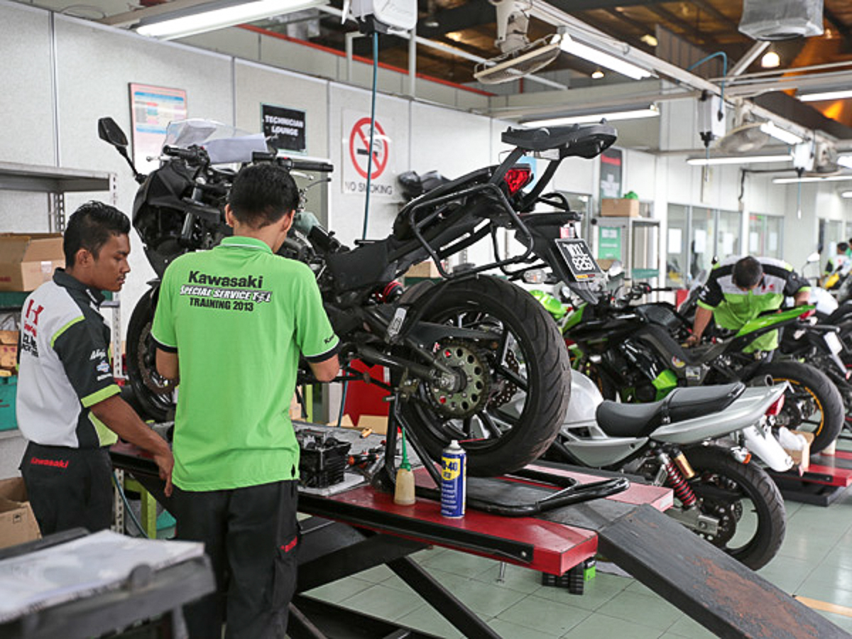 Why you should service your Kawas at the Kawasaki Exclusive Service Centre  (KESC) - Motorcycle news, Motorcycle reviews from Malaysia, Asia and the  world - BikesRepublic.com
