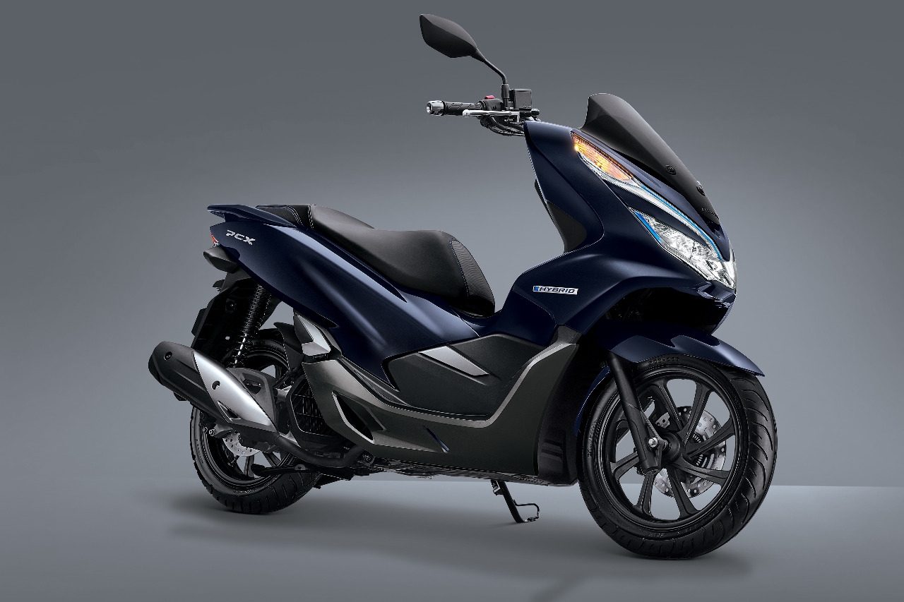  Honda  and Yamaha to Introduce Hybrid  Scooters in Thailand 