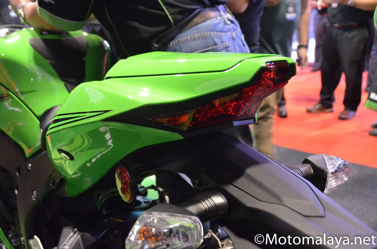 KMSB-2019-Kawasaki-Ninja-ZX-10RR-ZX-6-R-Genuine-Oil-launch-KLIMS_50 - BikesRepublic