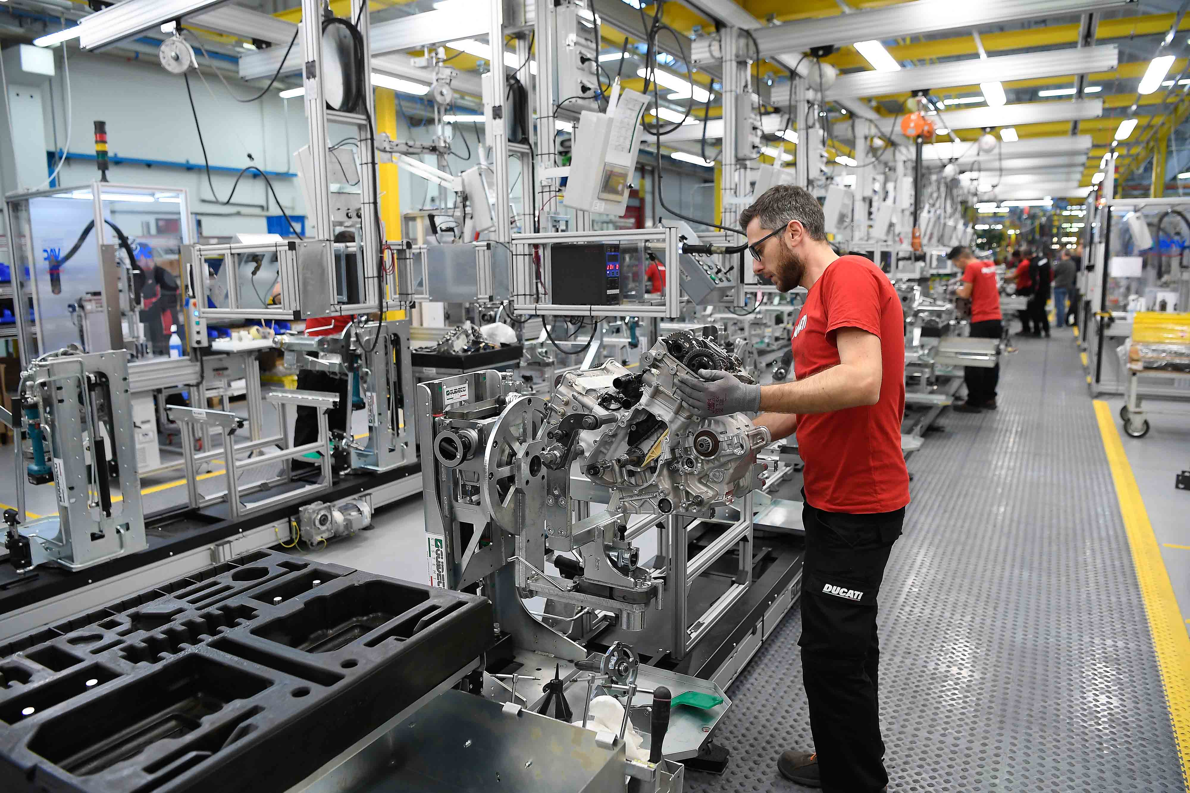 Factory product. Завод Ducati в Италии. Производство фар. Production Factory. Завод по производству фар.