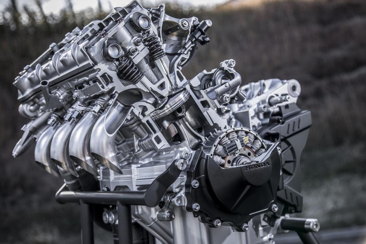Honda CBR1000RR R cutaway engine Credit moto fan jp Honda CBR1000RR R cutaway engine Credit moto fan jp