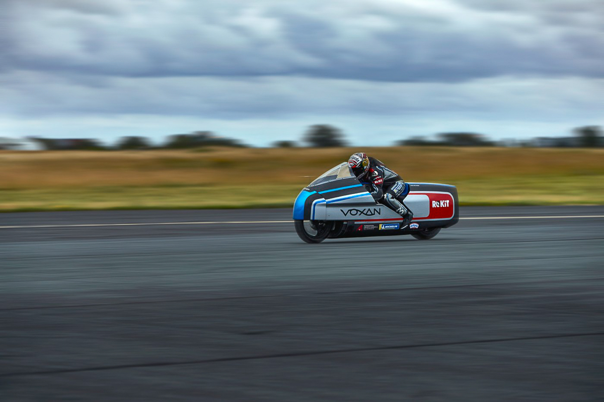 voxan-wattman-electric-motorcycle-land-speed-record-max-biaggi-2