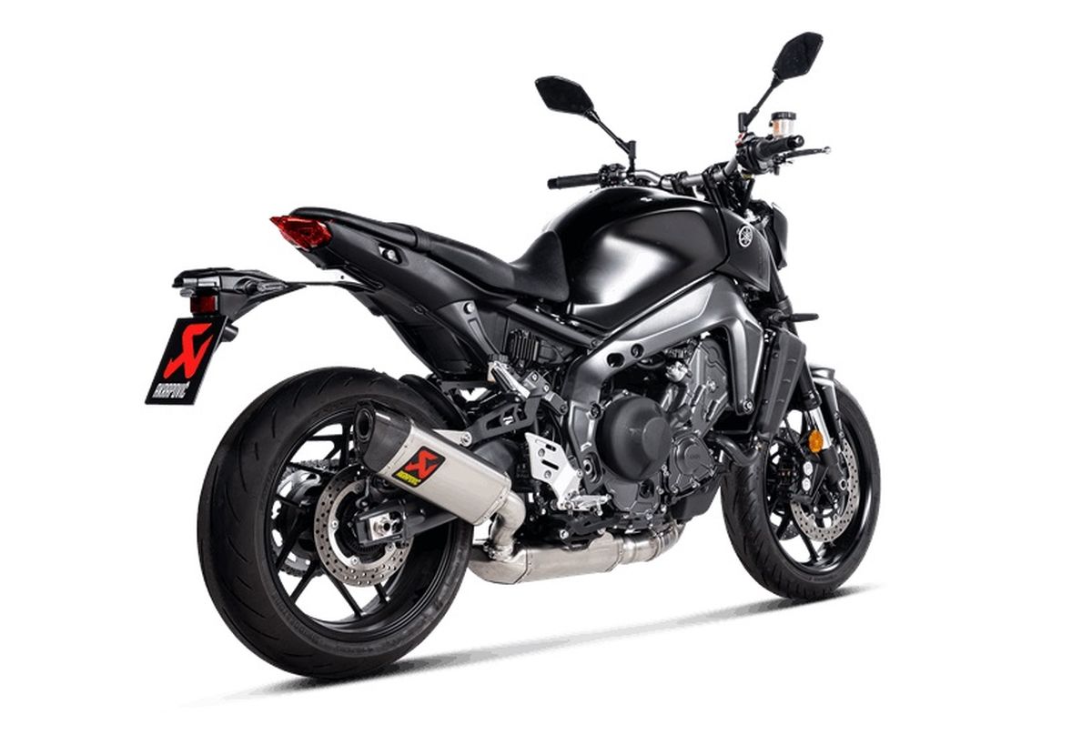 Akrapovic Introduces Racing Line Full Exhaust System For 2021 Yamaha MT