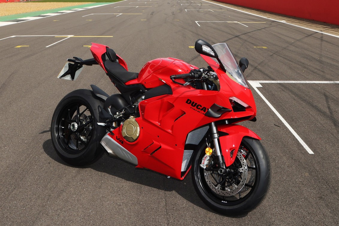 2023 Ducati Panigale V4 Gets Refined Electronics More Power Motorcycle News Motorcycle