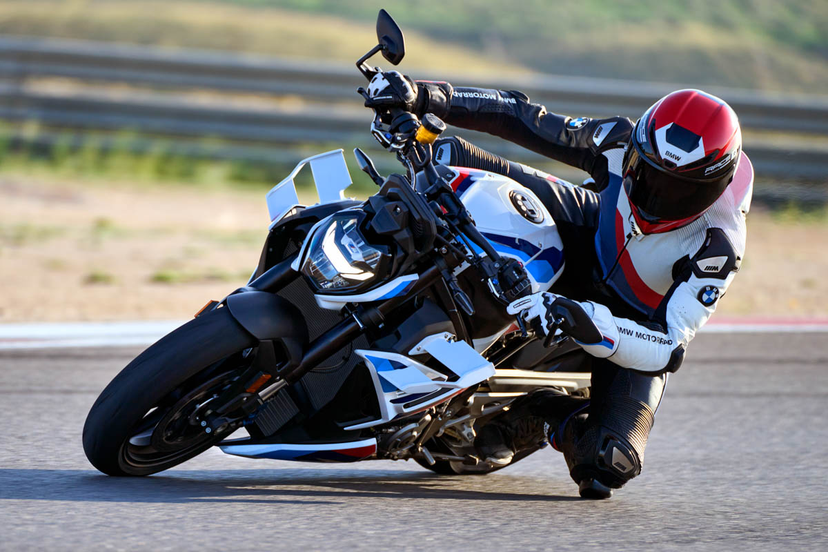 Купить б/у Ducati 848 в Магнитогорске: белый супер-спорт 2010 года на Авто.ру ID