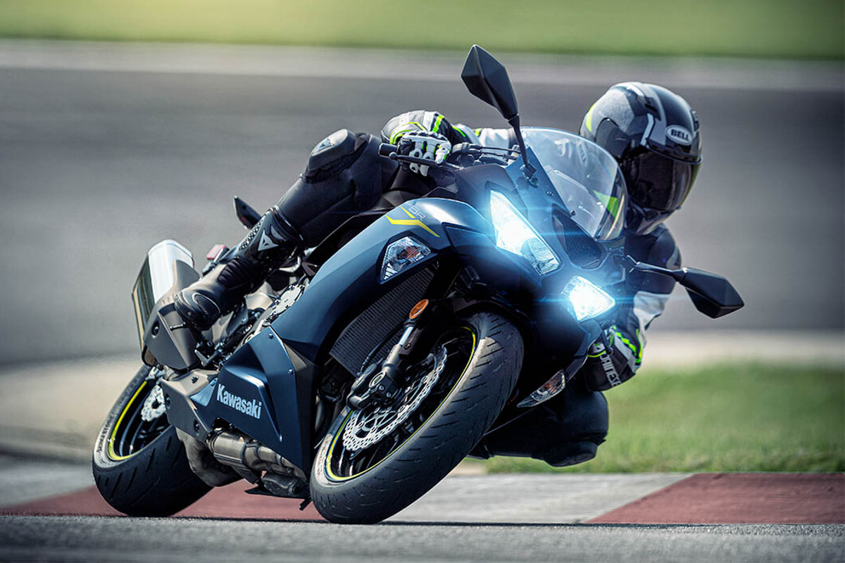Kawasaki Revives The Iconic Ninja ZX-6R With Exciting Upgrades 