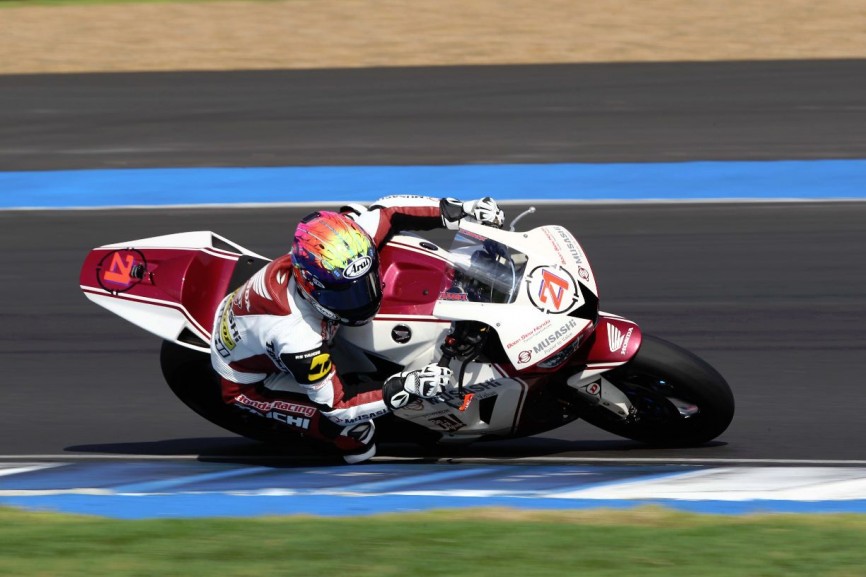 Zaqhwan in action during the SuperSports 600cc race in Thailand